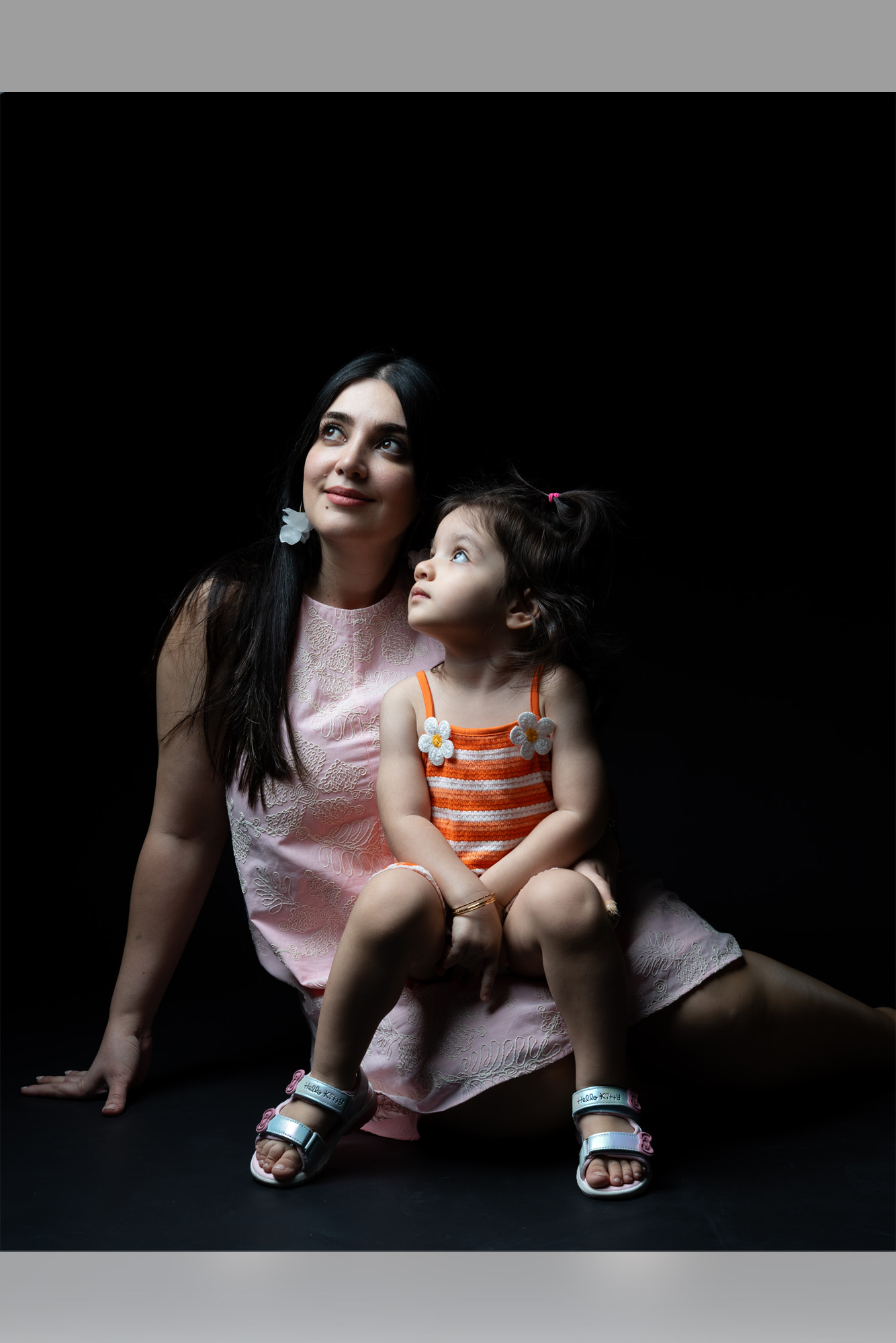 Family Portrait Package - Image 2